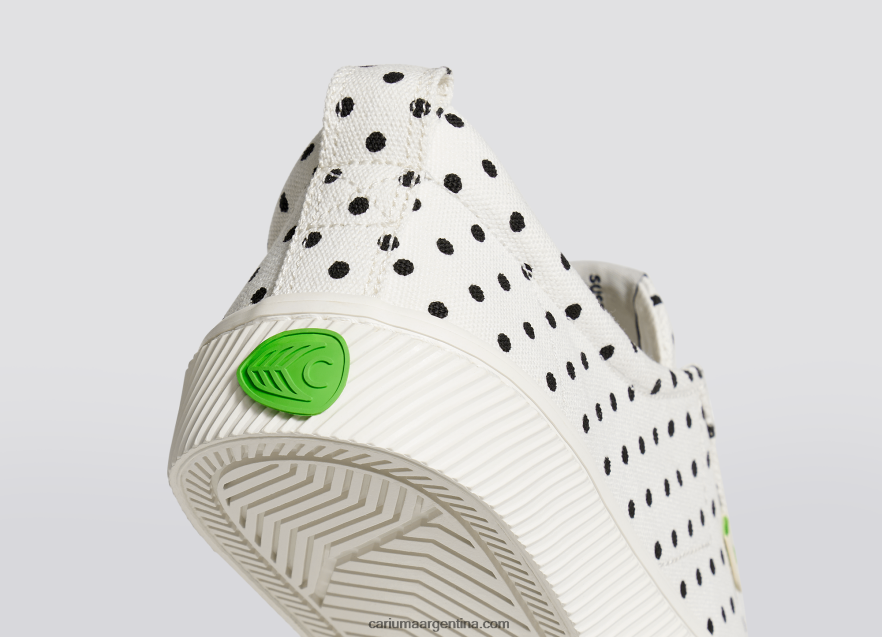 Cariuma D6DR8X51hombres lienzo de lunares blancos