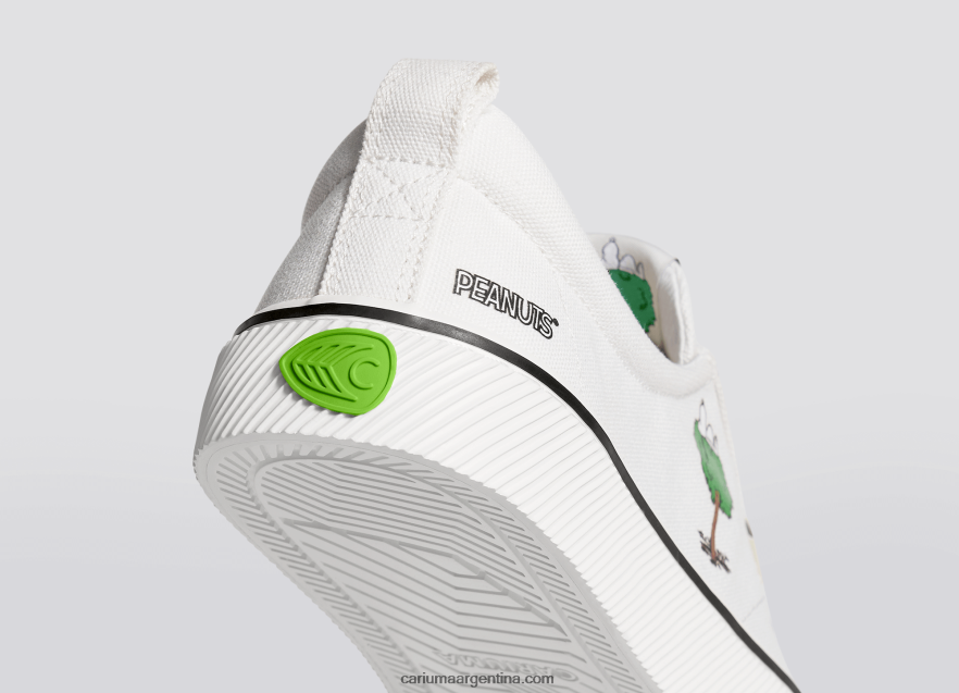 Cariuma D6DR8X82hombres lienzo blanco roto tierra de cacahuetes